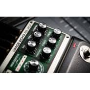 BOSS RE-202 Space Echo Digital Delay Effects Pedal