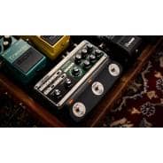 BOSS RE-202 Space Echo Digital Delay Effects Pedal