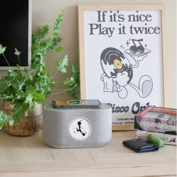 Steepletone Magna Sound - Bluetooth Magnetic Fluid Speaker with Wireless Phone Charging (Light Grey)